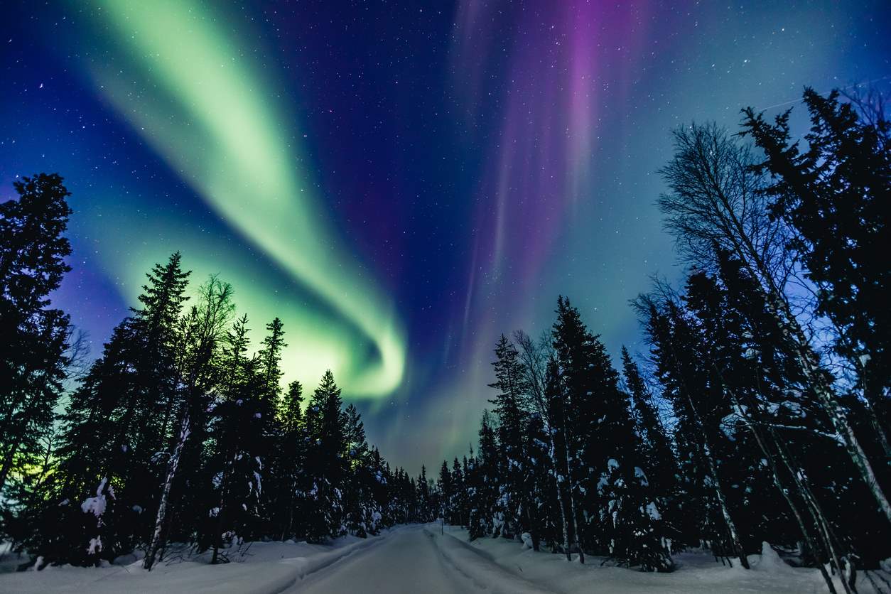 a-la-caza-de-las-auroras_3a47a4ef_1254x836