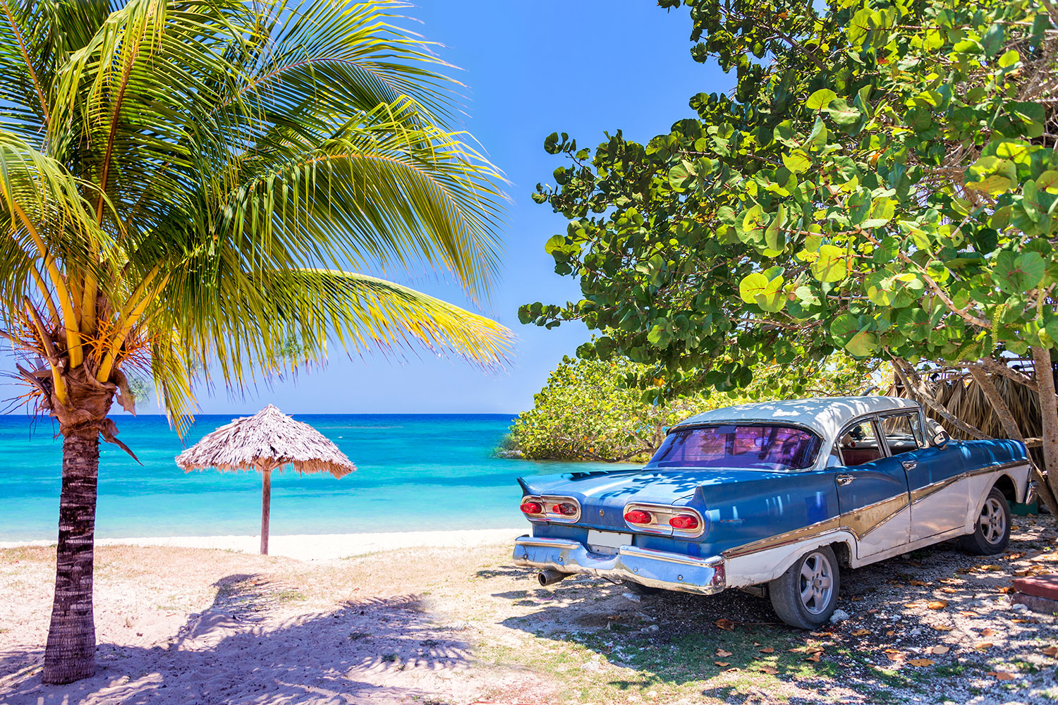 playa-coche-cuba